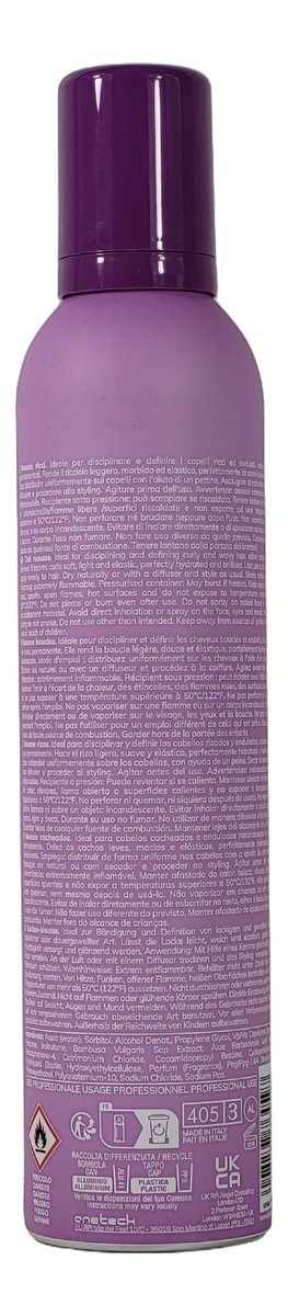 Pianka podkreślająca skręt włosów kręconych