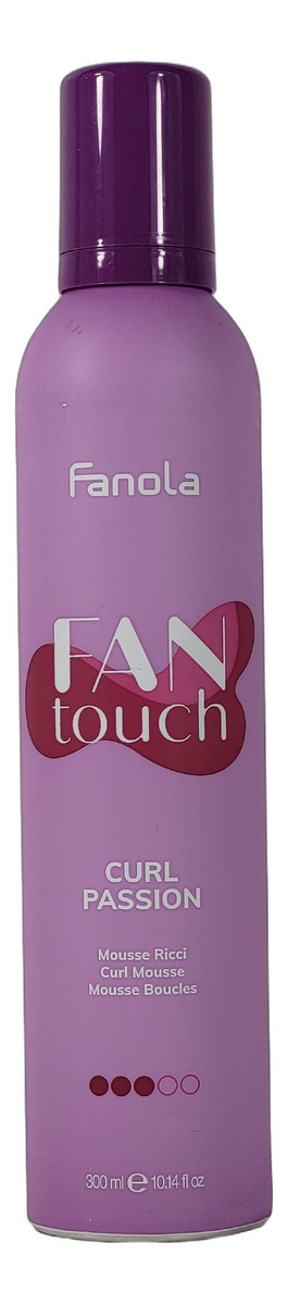 Pianka podkreślająca skręt włosów kręconych