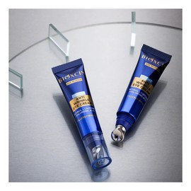 Krem pod oczy z retinolem