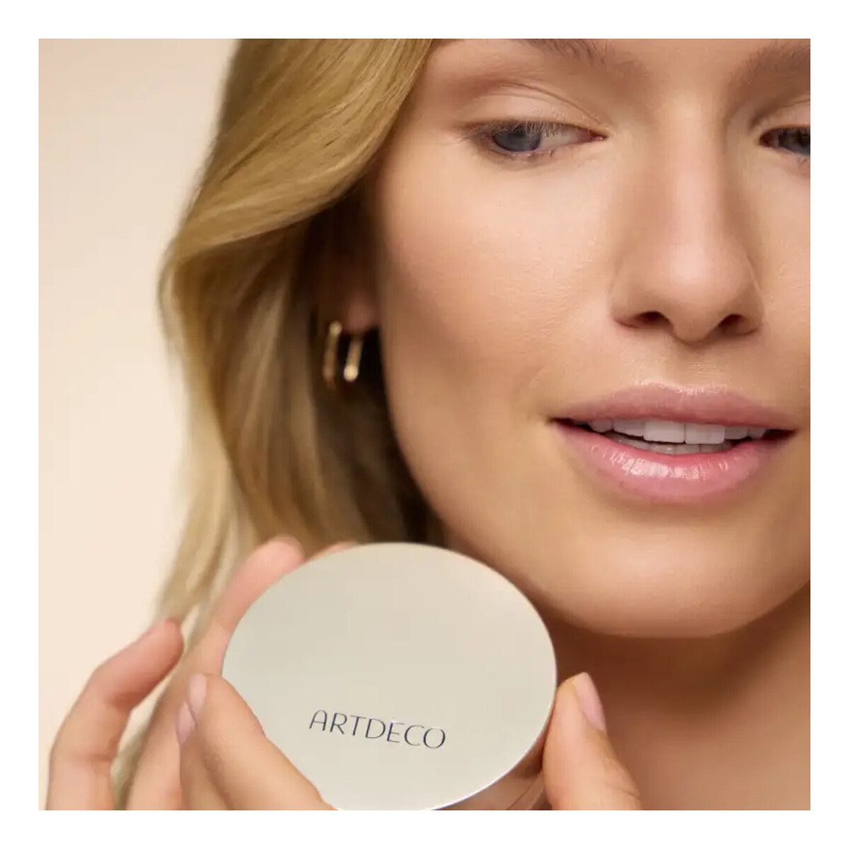ArtDeco Mineral Powder Foundation Mineralny podkład ochronny 15g