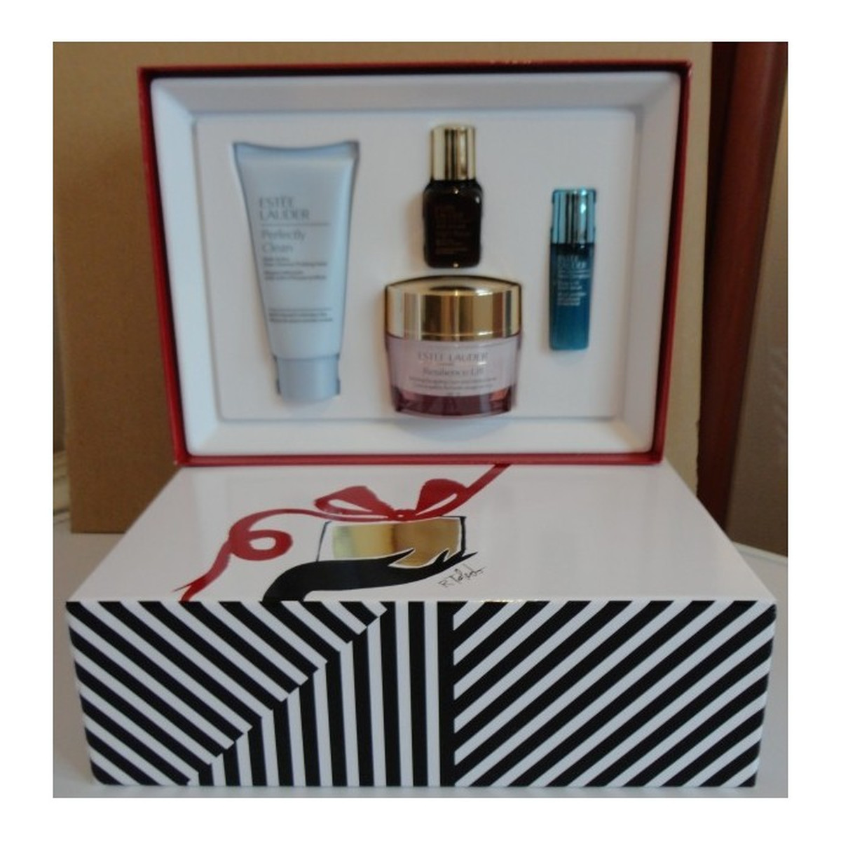 Estee Lauder Lifting and Firming Essentials Zestaw kosmetyków ujędrniających