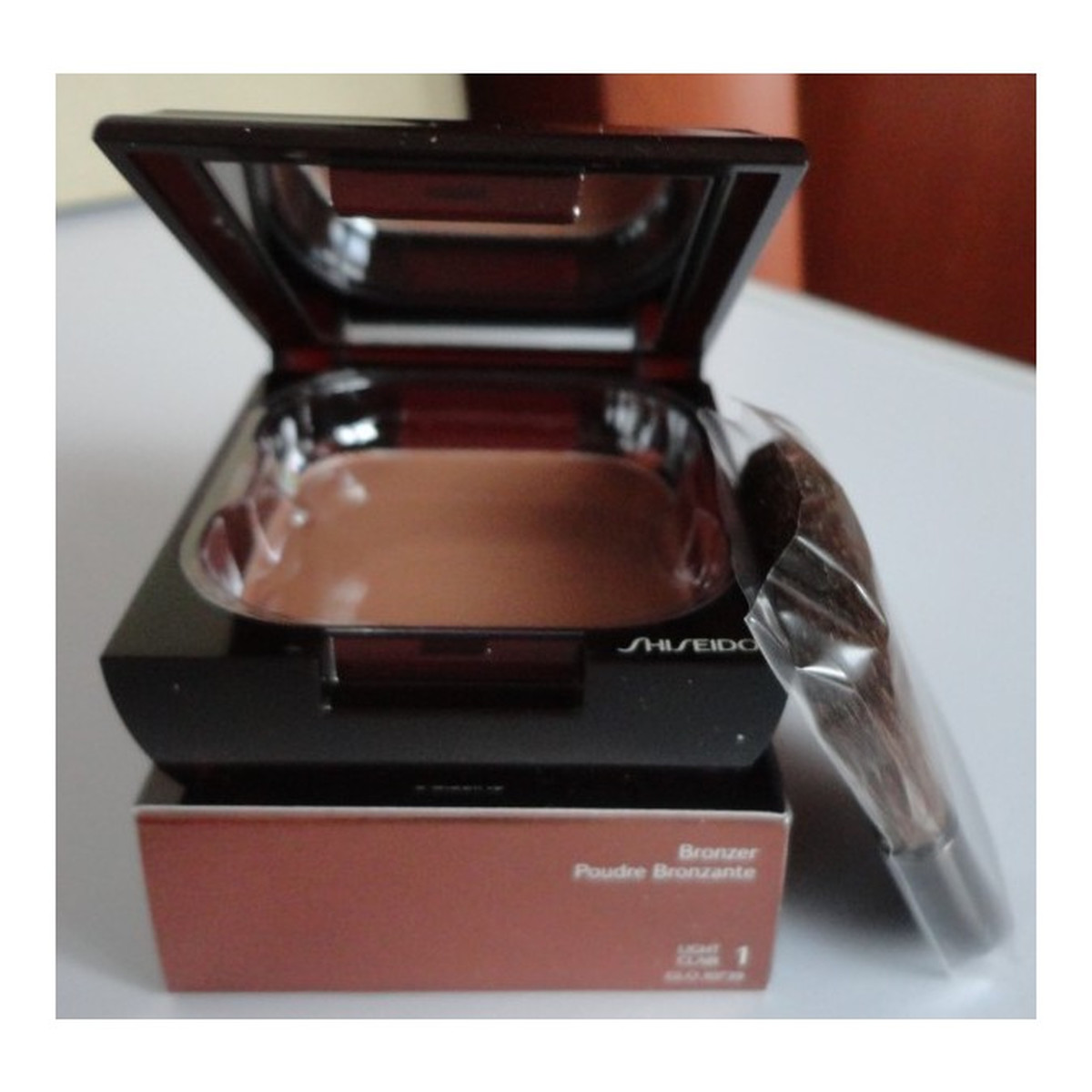 Shiseido Bronzer Oil Free Puder brązujący 12g