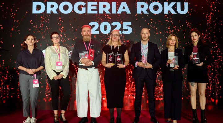 Drogeria Roku 2025 Wizaż24 na podium