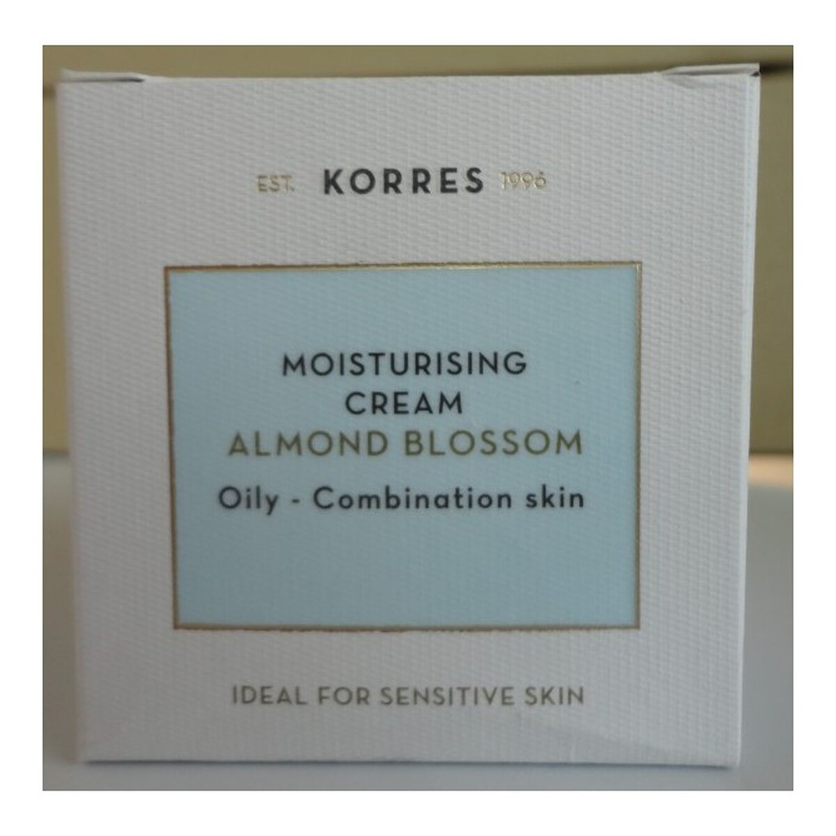 Korres Almond Blossom nawilżający krem na dzień z ekstraktem kwiatu migdałowca 40ml