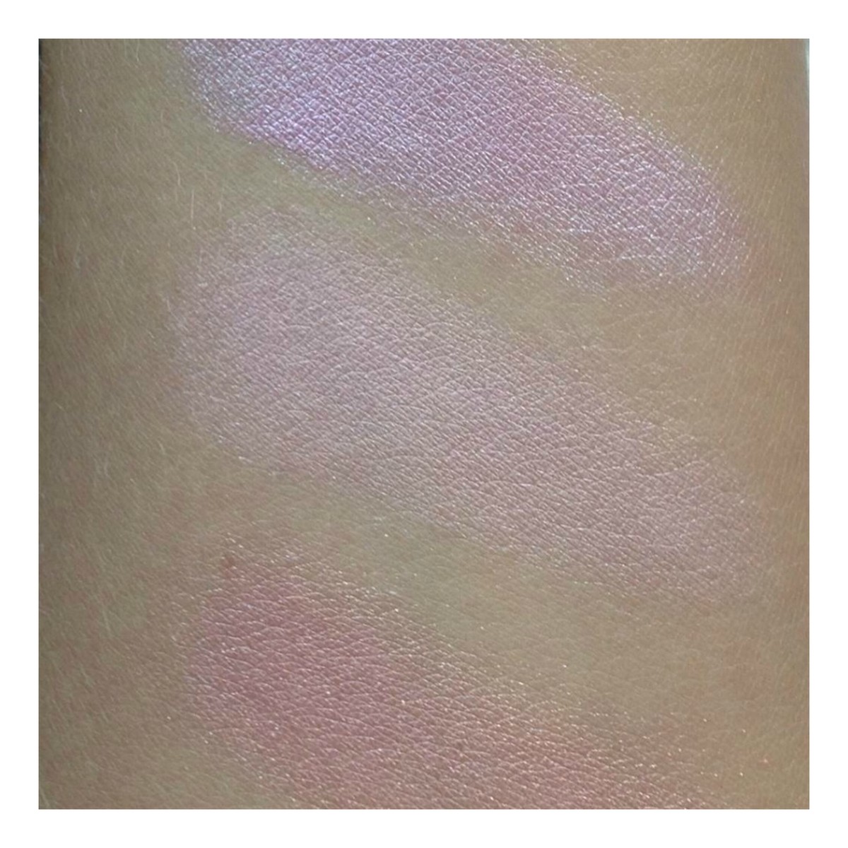 Makeup Revolution Blushing Hearts Candy Queen of Hearts Róż Do Policzków 10g