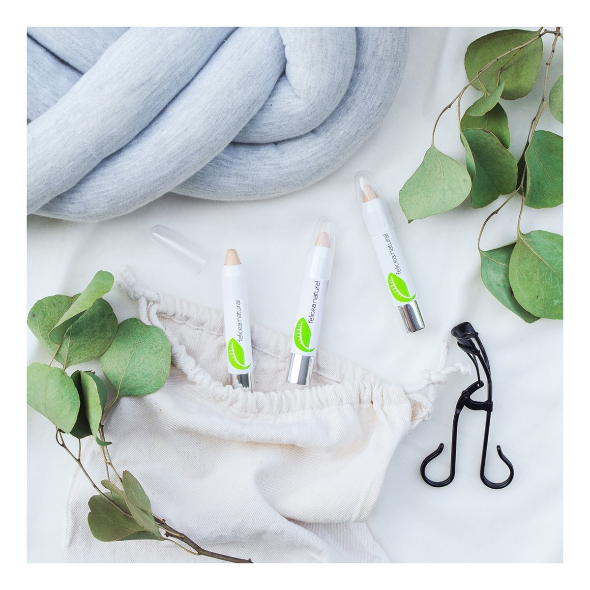 Felicea Natural Korektor do twarzy