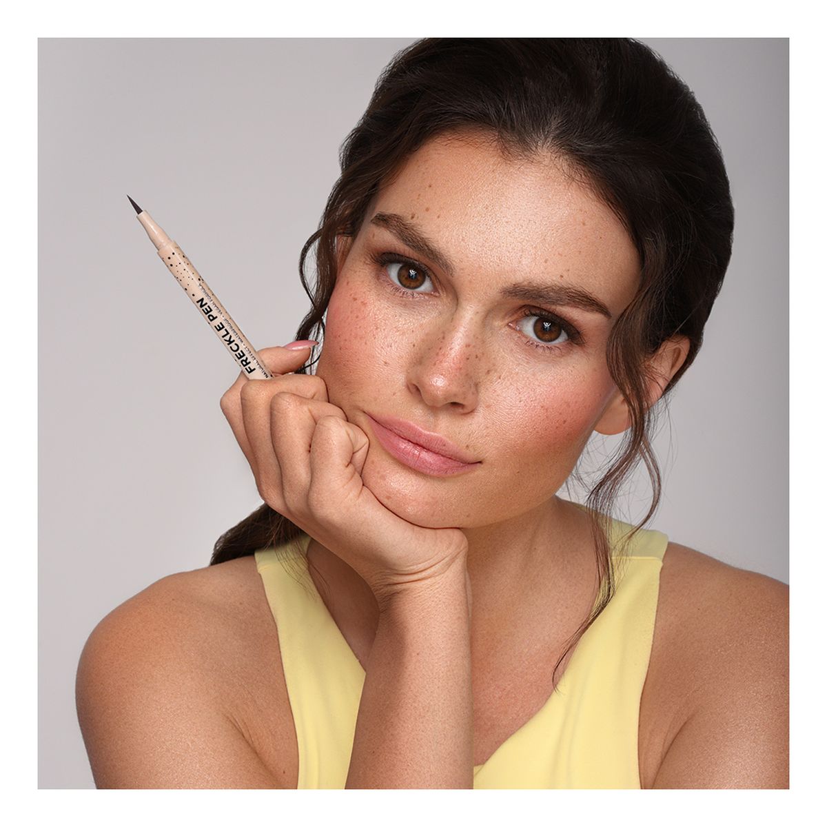 Eveline Variete Pisak do piegów