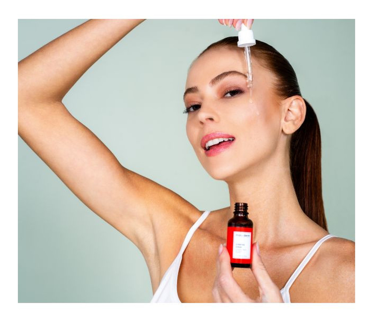 Odżywcze serum do twarzy z żeń-szeniem