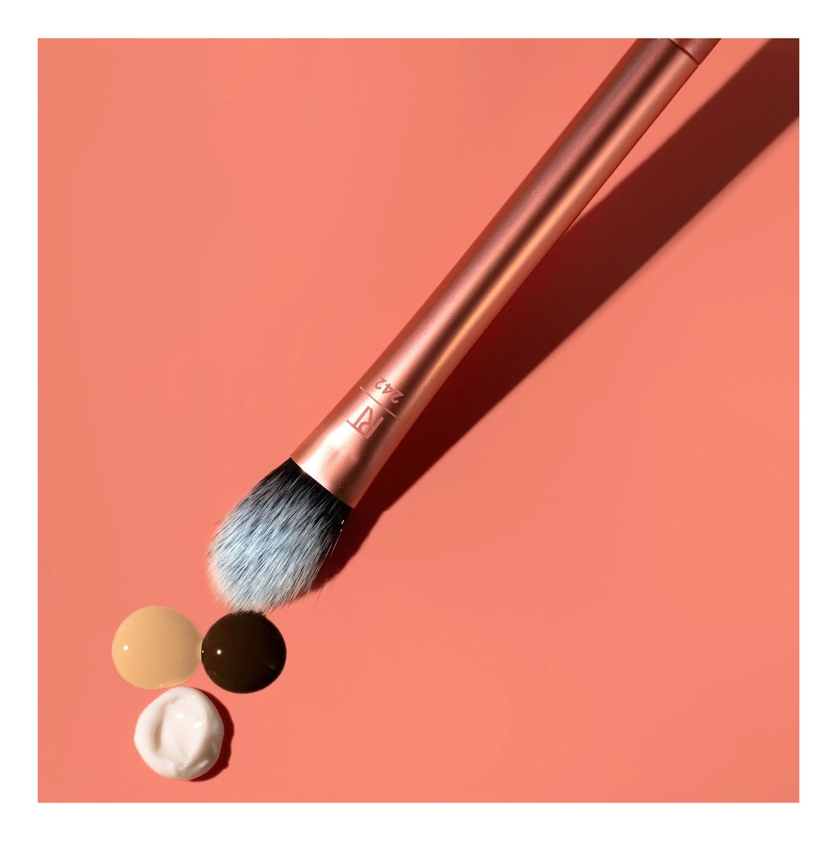 Brightening Concealer Brush pędzelek do aplikacji korektora