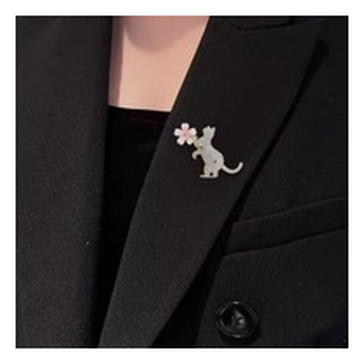 Ecarla Broszka ozdobna emaliowana - kotek z kwiatkiem BZ211