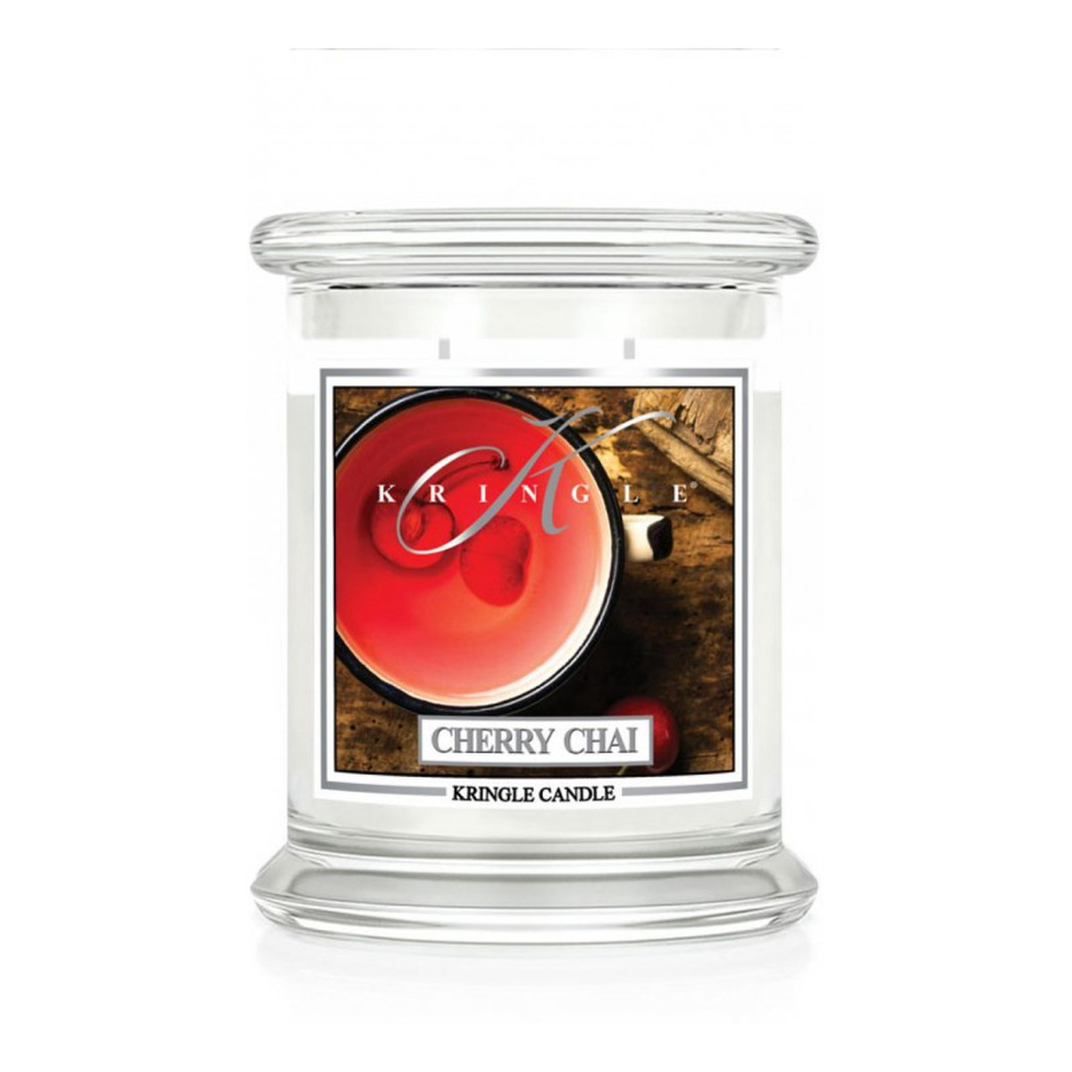 Kringle Candle Średnia świeca zapachowa z dwoma knotami cherry chai 411g