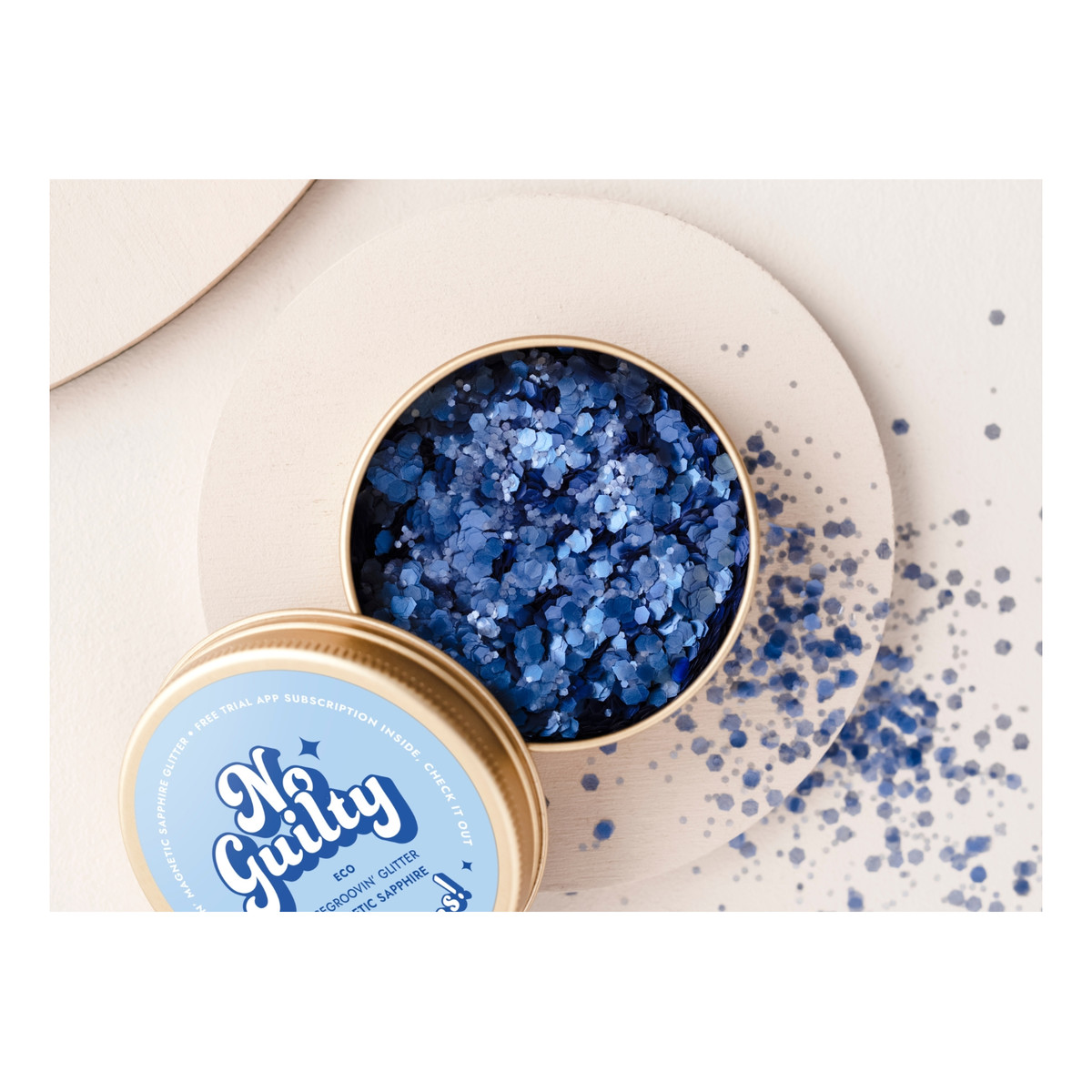 Ministerstwo Dobrego Mydła No Guilty Bio brokat do zdobienia twarzy i ciała magnetic sapphire 10g