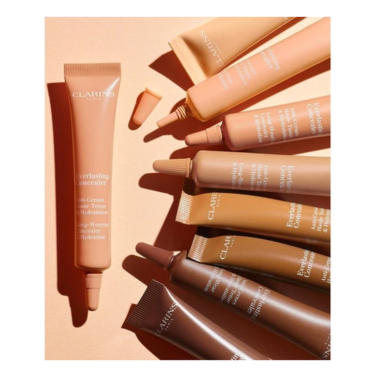 Clarins Everlasting Concealer nawilżający korektor pod oczy 12ml