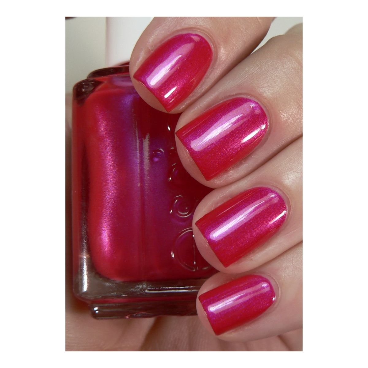Essie Lakier Do Paznokci 13ml