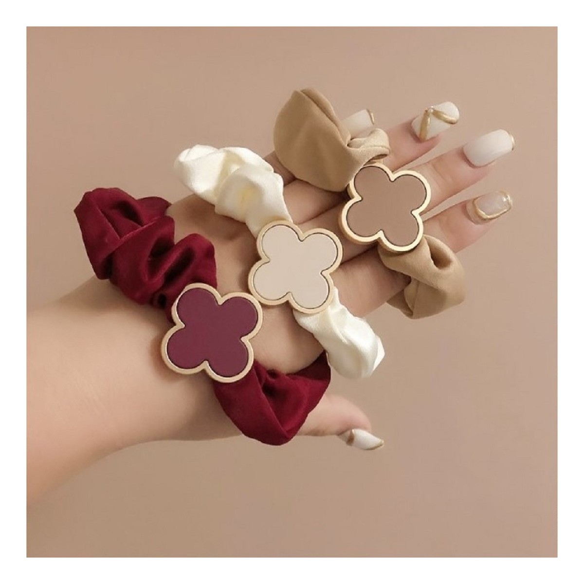 Ecarla Zestaw frotek gumek 3w1 na plakietce PIN UP koniczynka GUM176