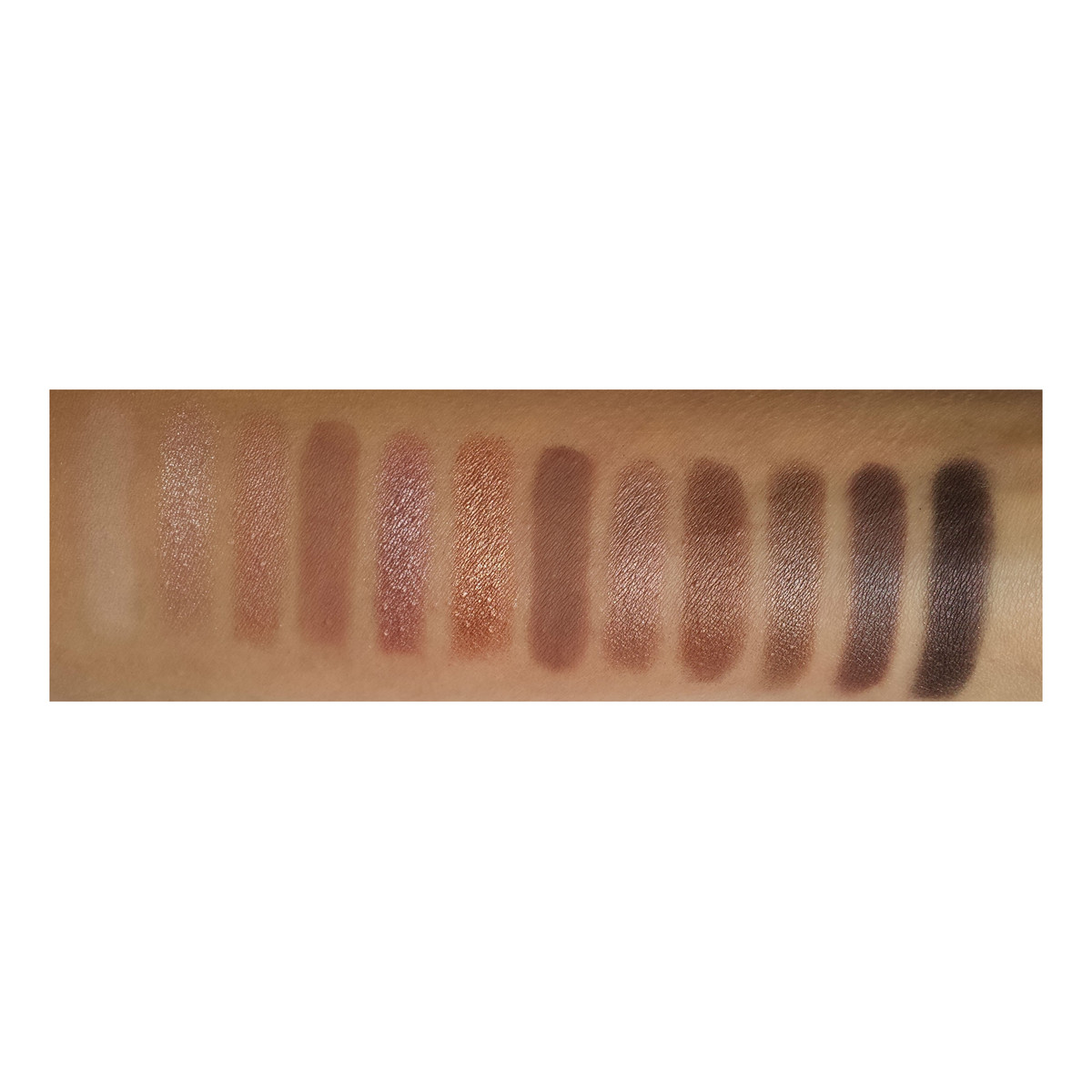 Makeup Revolution 12 Shade Palette Iconic 3 Paleta 12 Cieni Do Powiek 14g