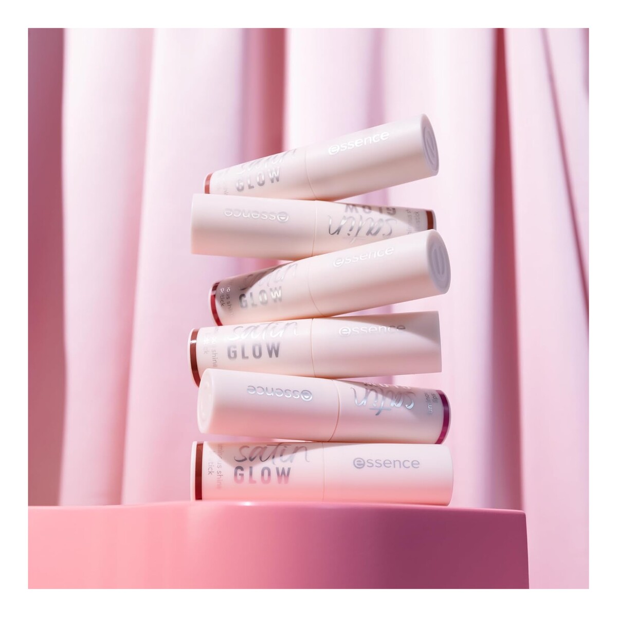 Essence Satin Glow Lśniąca pomadka do ust 1000ml