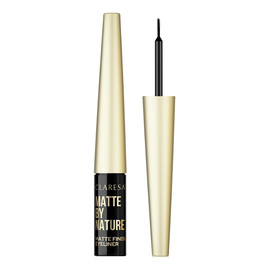 Matowy eyeliner w płynie